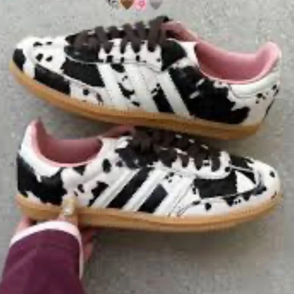 ADIDAS SAMBA OG Cow Print size 7.5 Women Sneakers Animal Print Gum Sole NWT - Picture 3 of 15